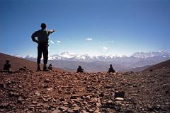 21 Jerome Ryan Points To Makalu, Lhotse, Everest, Gyachung Kang, Cho Oyu From Pang La.jpg